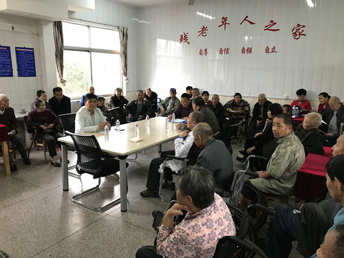 陪伴孤寡失能老人的温暖朋友圈 养护服务新视角